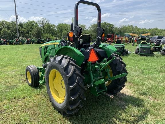 Image of John Deere 5050E equipment image 4