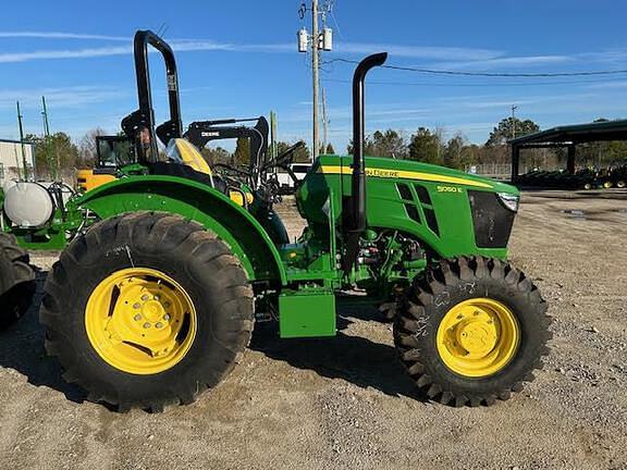 Image of John Deere 5050E equipment image 1