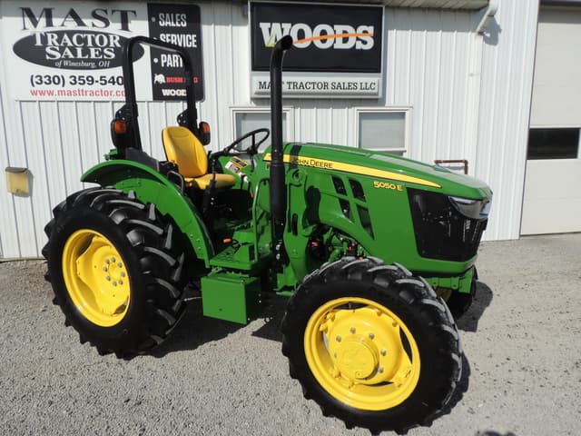 Image of John Deere 5050E equipment image 2