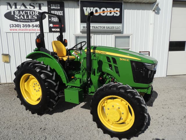 Image of John Deere 5050E equipment image 2