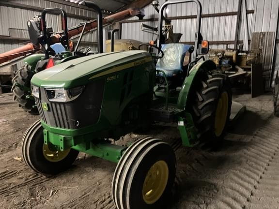 Image of John Deere 5050E equipment image 1
