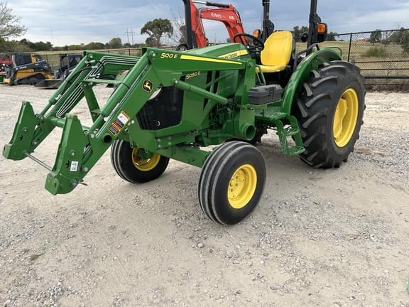 Image of John Deere 5050E equipment image 2