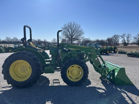 Image of John Deere 5050E equipment image 4