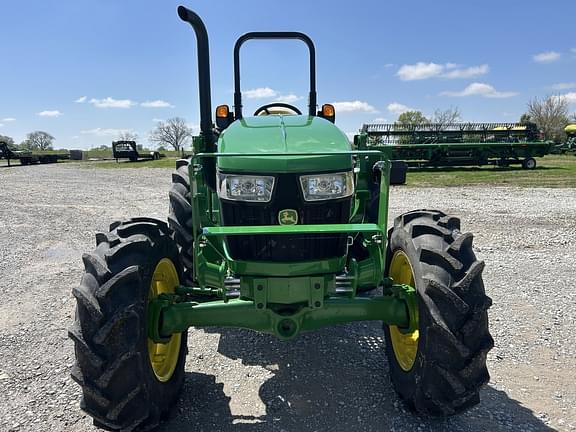 Image of John Deere 5050E equipment image 2