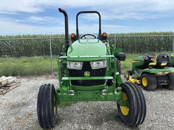 Image of John Deere 5050E equipment image 4