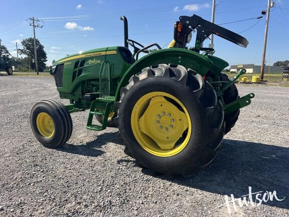 Image of John Deere 5050E equipment image 3