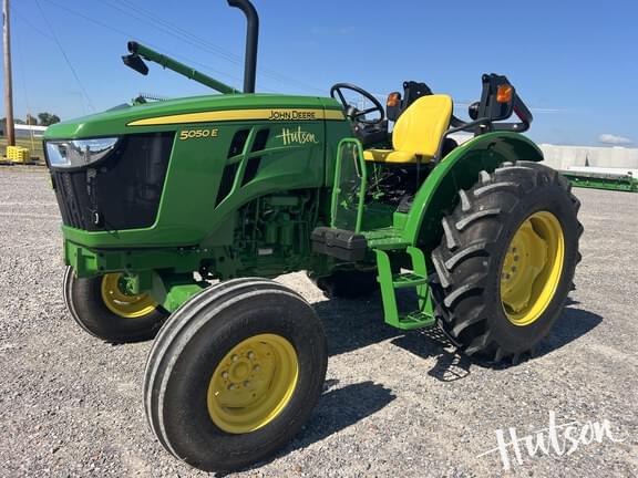 Image of John Deere 5050E equipment image 1