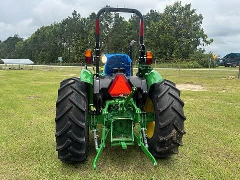 Image of John Deere 5050E equipment image 2