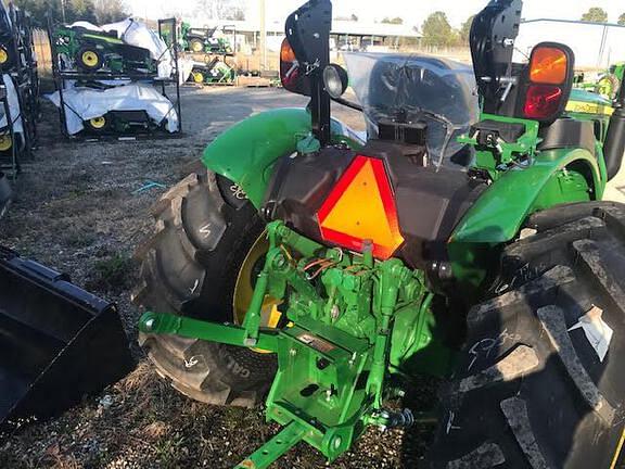 Image of John Deere 5050E equipment image 3