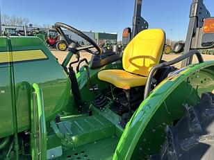 Main image John Deere 5050E 1