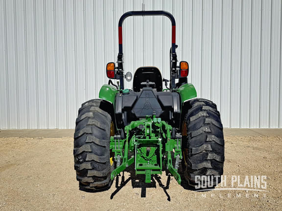 Image of John Deere 5050E equipment image 3