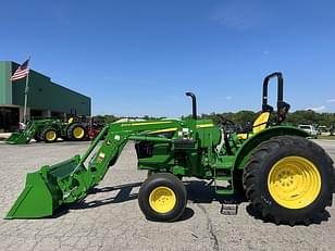 Main image John Deere 5050E 1