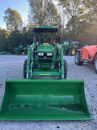 Image of John Deere 5050E equipment image 3