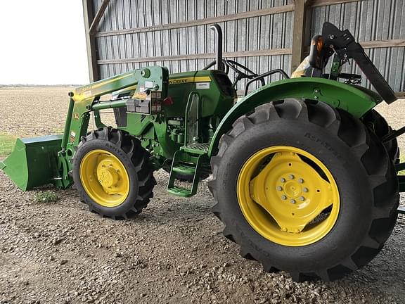 Image of John Deere 5050E equipment image 2