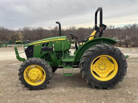 Image of John Deere 5050E equipment image 1