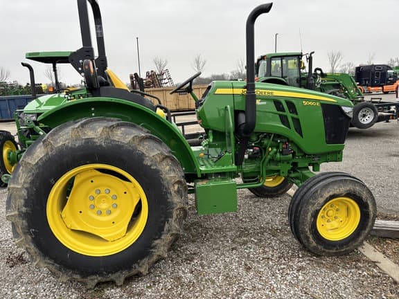 Image of John Deere 5060E Primary image