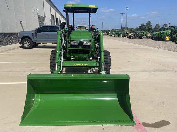 Image of John Deere 5060E equipment image 2