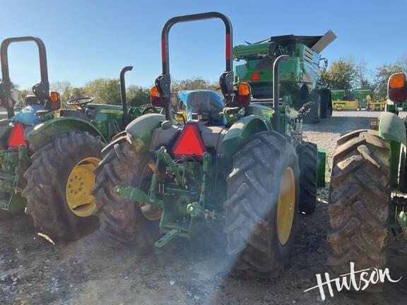 Image of John Deere 5060E equipment image 3