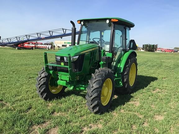 Image of John Deere 5060E equipment image 2