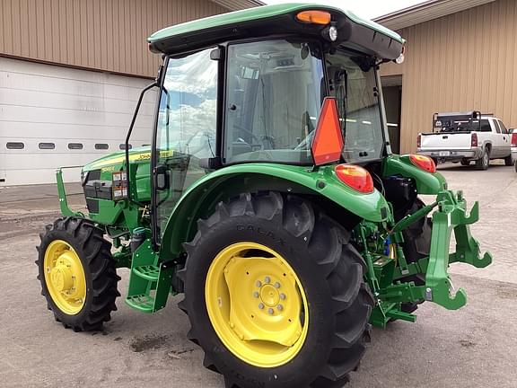 Image of John Deere 5060E equipment image 3