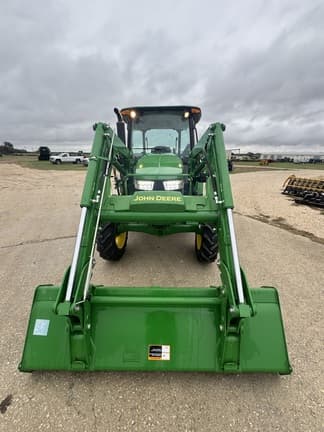 Image of John Deere 5060E equipment image 3