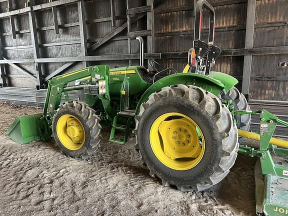 Image of John Deere 5060E equipment image 1