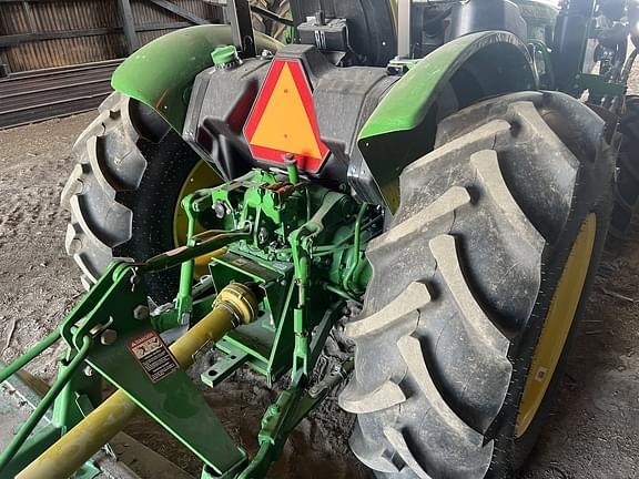 Image of John Deere 5060E equipment image 3