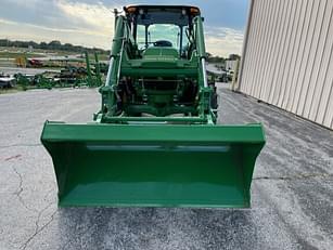 Main image John Deere 5060E 8