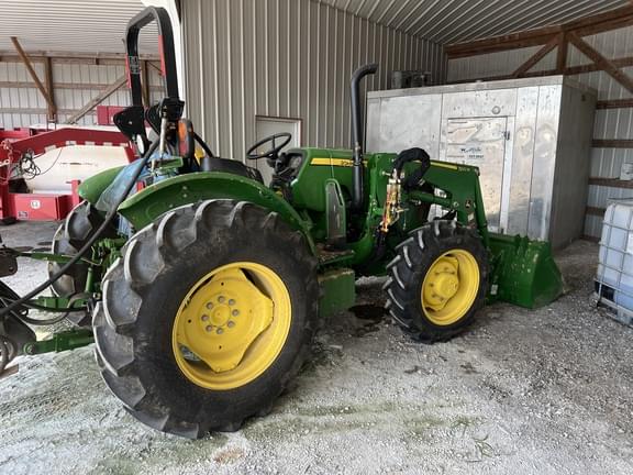 Image of John Deere 5060E equipment image 2