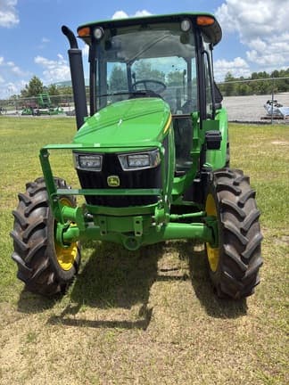 Image of John Deere 5060E equipment image 3