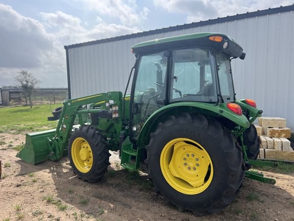 Image of John Deere 5060E equipment image 1
