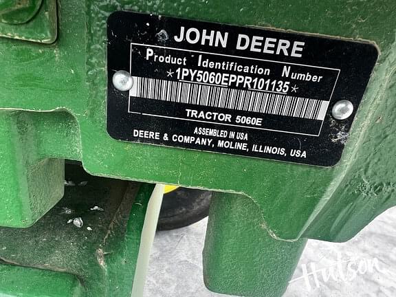 Image of John Deere 5060E equipment image 4