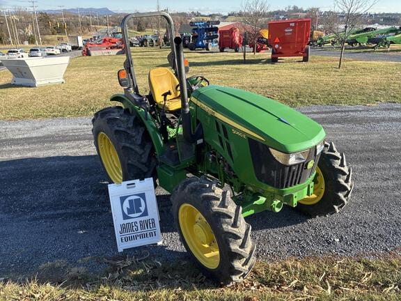 Image of John Deere 5060E equipment image 4