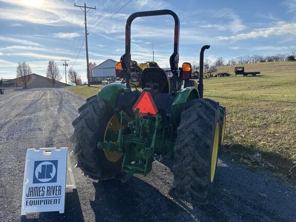 Image of John Deere 5060E equipment image 2