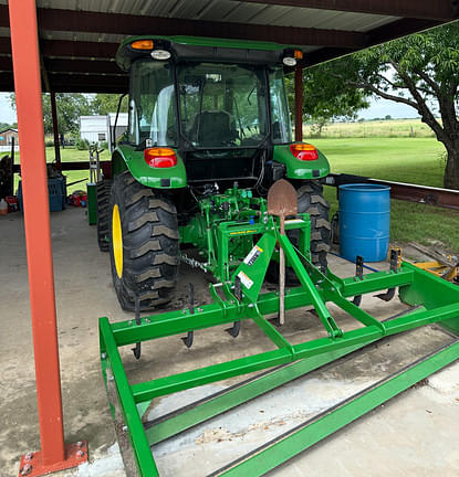 Image of John Deere 5060E equipment image 2