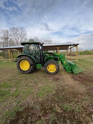 Image of John Deere 5060E equipment image 2