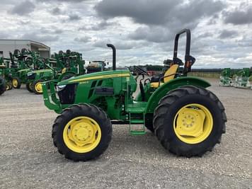 Main image John Deere 5060E