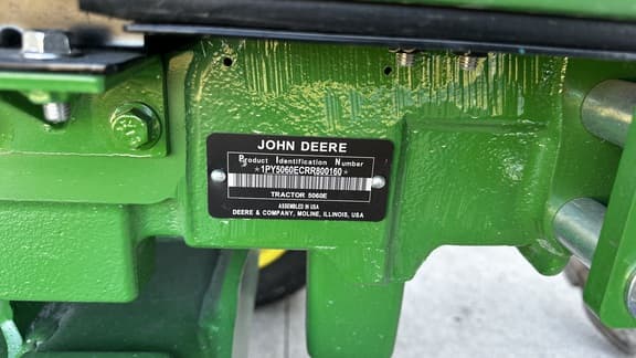 Image of John Deere 5060E equipment image 2