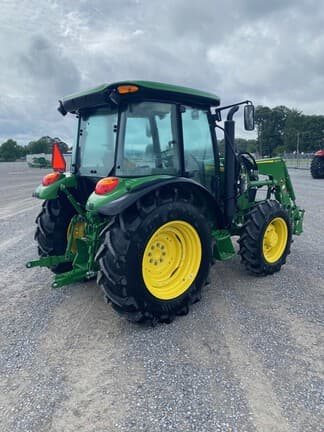 Image of John Deere 5060E equipment image 2