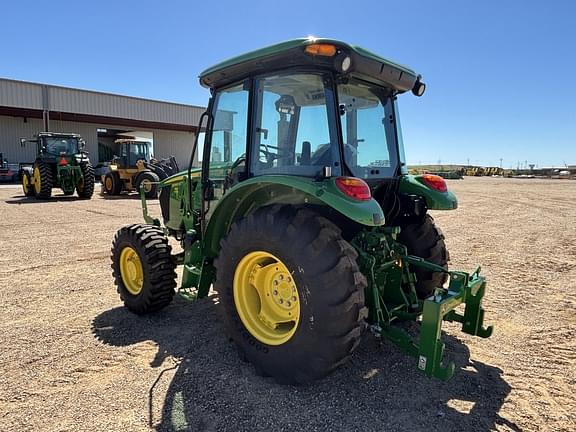 Image of John Deere 5060E equipment image 2