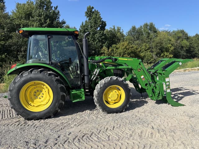 Image of John Deere 5060E equipment image 3