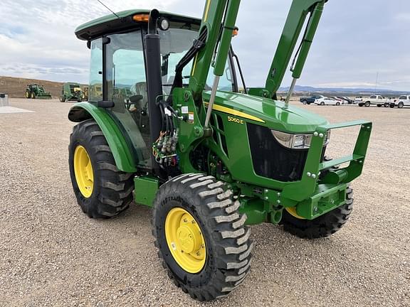 Image of John Deere 5060E equipment image 1