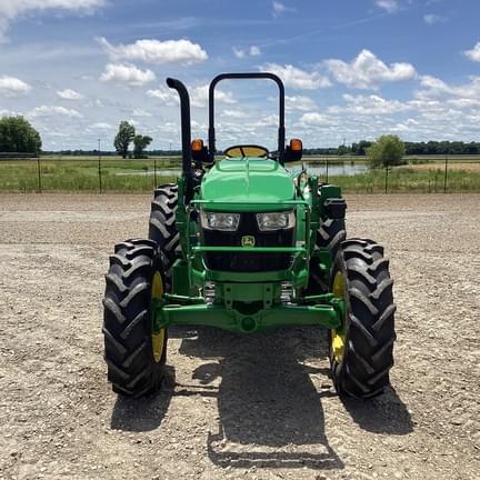 Image of John Deere 5060E equipment image 1