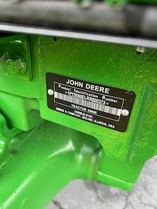 Image of John Deere 5060E equipment image 3