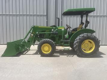 Main image John Deere 5060E