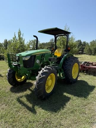 Image of John Deere 5060E equipment image 1
