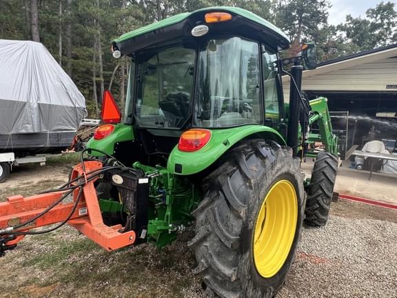 Image of John Deere 5060E equipment image 1