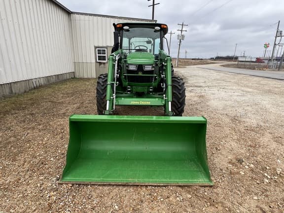 Image of John Deere 5060E equipment image 2