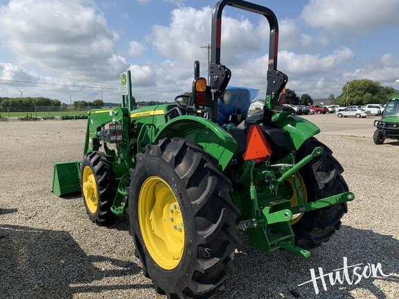 Image of John Deere 5060E equipment image 2