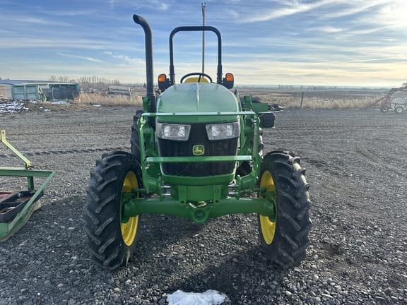 Image of John Deere 5060E equipment image 2